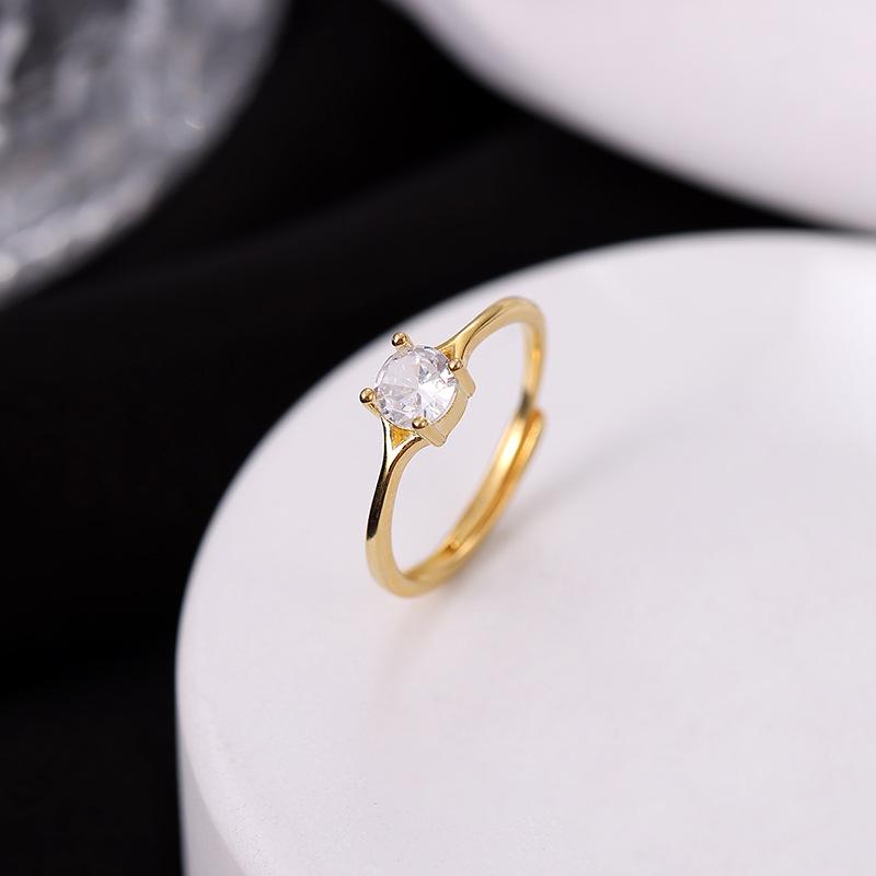 

Banyan Tree S925 Silver Four-Claw Zircon Ring: Women s Niche Design, Cold Style Fashion Accessory Adjustable