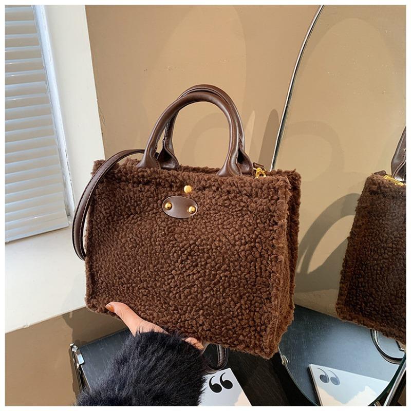 Lamb Wool Plush Bag Women's Large-capacity New Autumn and Winter Messenger Bag Portable Commuter Tote Bag