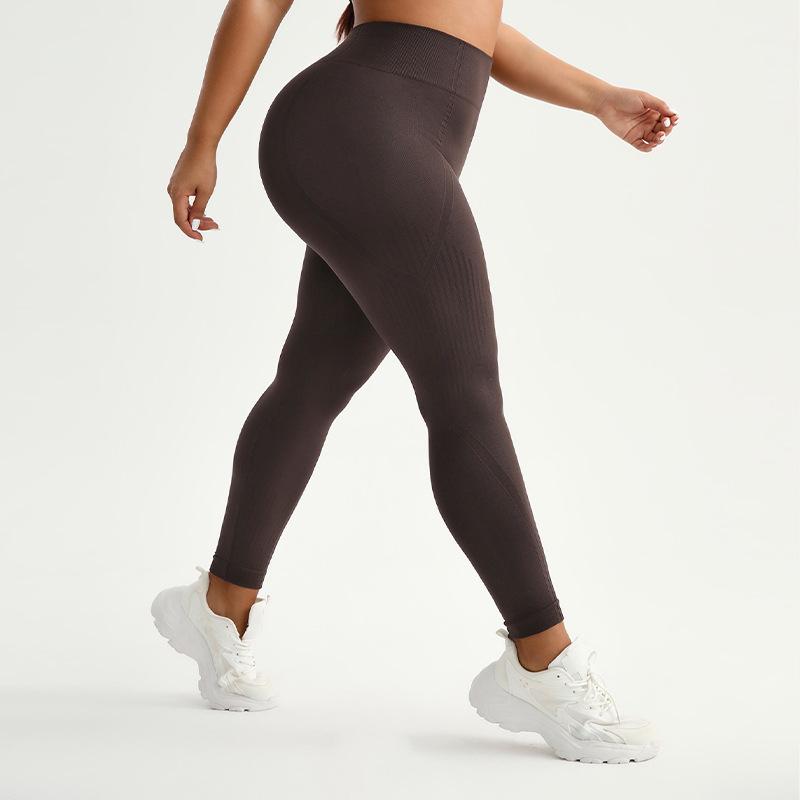 Large Size Seamless Yoga Women'S High Waisted And Hip Lifting Yoga Pants In Stock, Moisture Wicking And High Elasticity Sports Pants For Women
