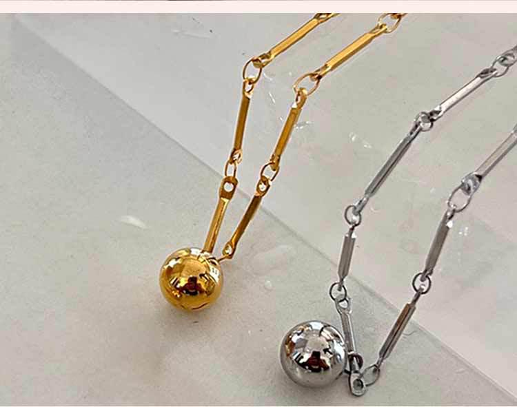 18K Gold Plated Titanium Steel Round Ball Pendant Necklace - Lightweight Luxury Clavicle Chain