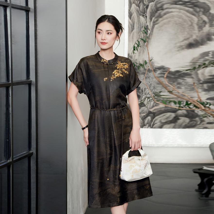 Xiangyun Yarn Embroidered Silk Dress Medium and Long Women's Summer New Mulberry Silk Skirt