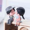 1 Pair Cute Couple Car Dashboard Decoration Cartoon Couple Kiss Figurine Mini Boy Girl Doll Cake Topper for Micro Landscape Car Interior Decor