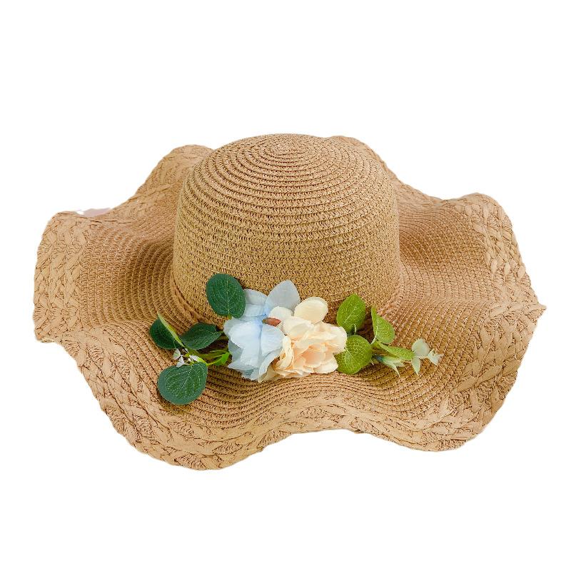 Straw hat female summer small fresh flower seaside beach hat twist edge sun hat sun protection sun hat