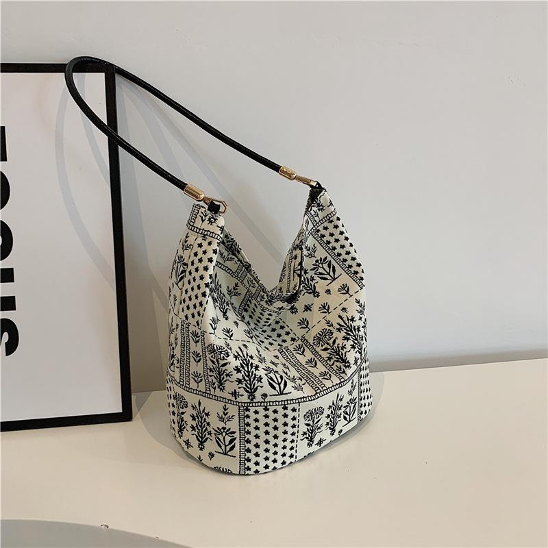 

Женская ретро-сумка с цветочным принтом: Легкая летняя наплечная сумка большой вместимости 31x16x25 cm грязно-белый