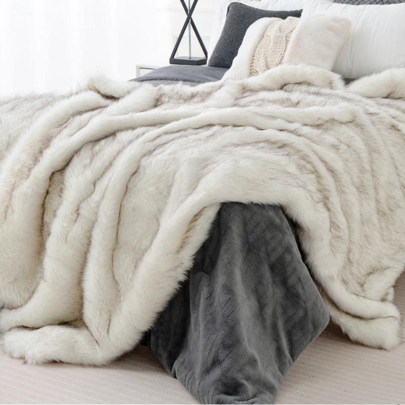 Luxury Fox Fur Throw Blanket Winter Warm Fluffy Soft Blankets Bedspread on the Bed Faux Fur Blanket Plaid Throw for Sofa towel