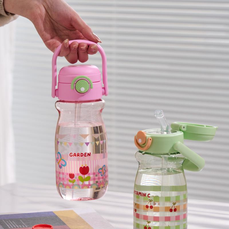 Water bottle new girls high value straw water cup cartoon plastic cup portable student niche does not collide children cute