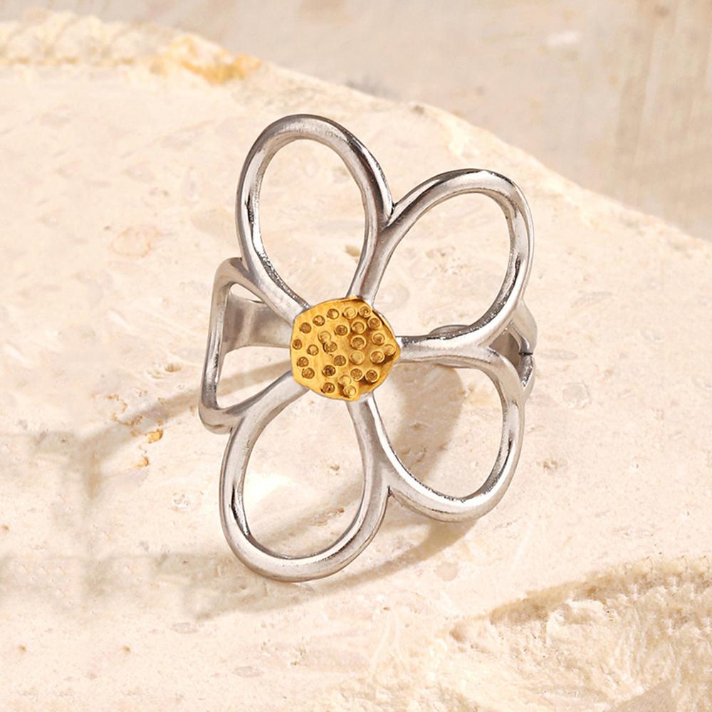 Stainless Steel Hollow Flower Rings for Women Retro Creative Light Luxury Open Ring 18K Plated Anti Allergic Rust Proof Jewelry