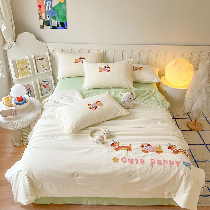 

Comforter Cool Feeling Silk Summer Duvet Bedding Sets Lightweight Breathable Ice Silk Quilt 4 Pcs Set Cooling Banket Bed Sheet Comforter (quilt)-EU Single(135*200cm)3pcs