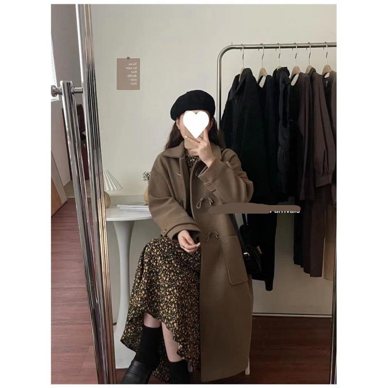 Horn Button Woolen Coat Women's Autumn and Winter Woolen Coat Petite Hepburn Style