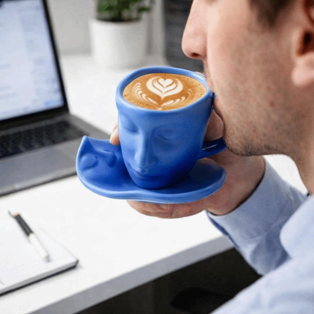 Gesichtsform Kussgesicht Tassen mit Tablett Kaffeetasse Einzigartige Künstlerische Keramiktasse Für den Heimgebrauch