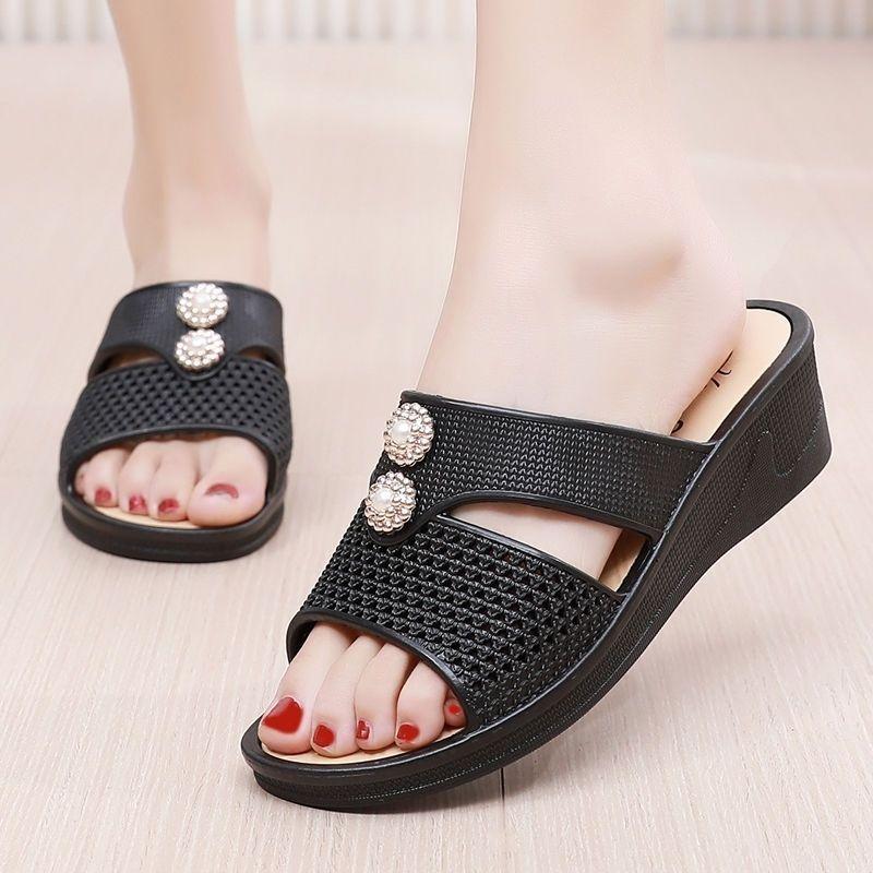Women's Slippers for Summer Outdoor Wear Thick Soled Home Anti Slip Slippers Cool Slippers Wear-resistant