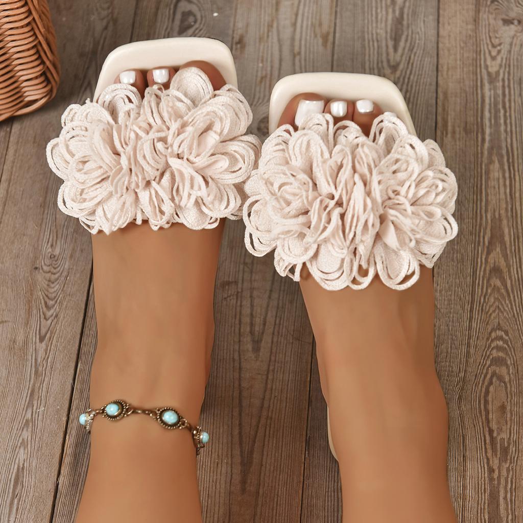 Large size slippers women's 2025 summer new women's fashion flower one-word casual flat-bottomed beach cool slippers