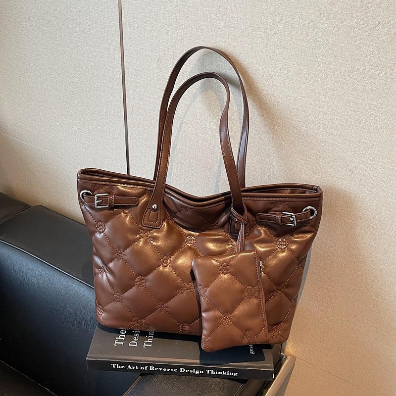 

Premium Rhombus Shopping Bag Large Capacity Commuter Shoulder Tote Bag 2025 New Women s Bag Casual Handbag кофейный