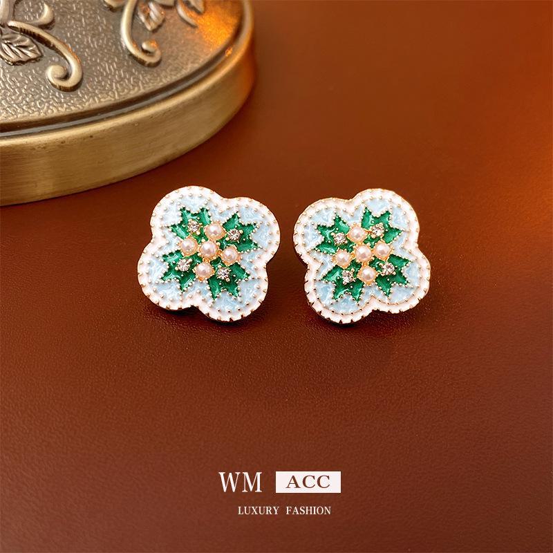 Medieval Retro Palace-Style Luxurious Round Earrings