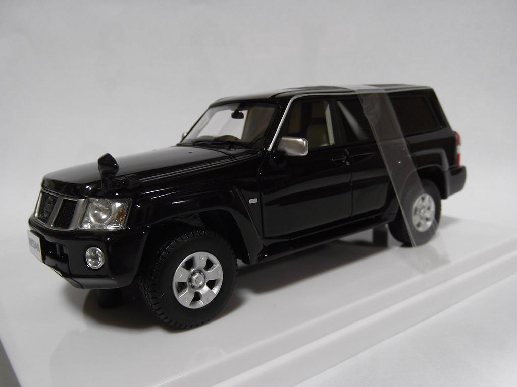 SAFARI Grand Road Limited Super Black Finished Product WIT'S 1/43