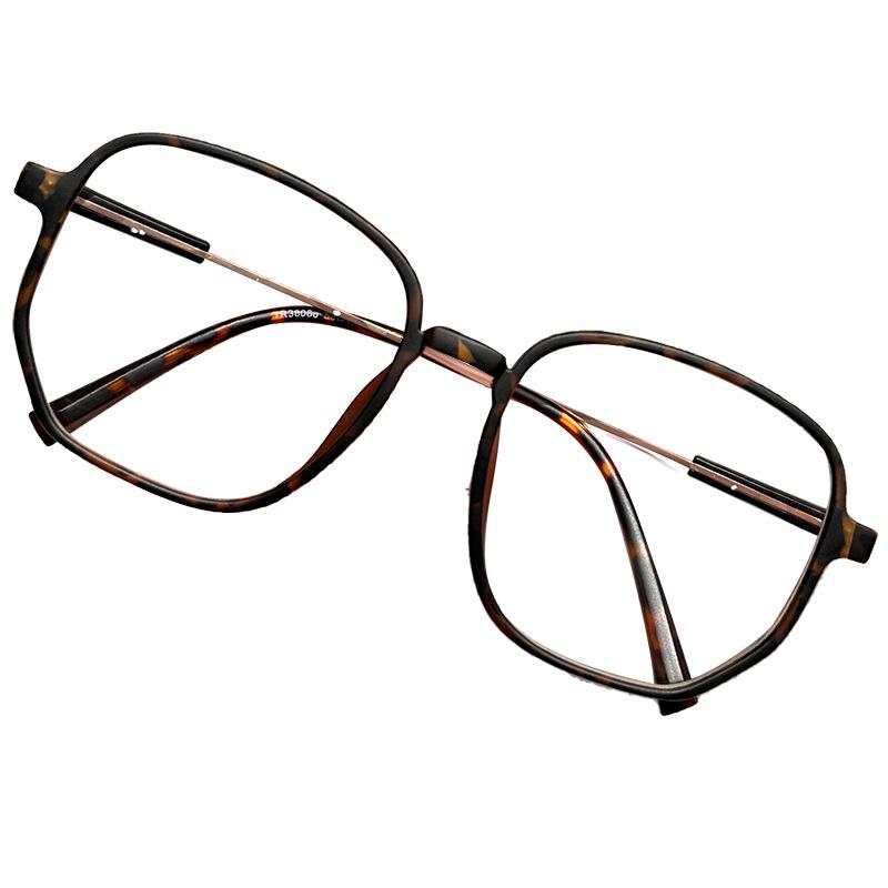 Ultralight Myopia Glasses for Women: Korean Style, Trendy, Anti-Blue Light, No Makeup, Round Face, Prescription Compatible.