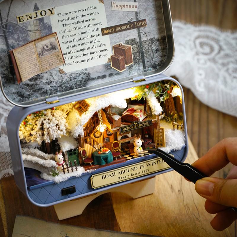 Zhi Qu Wu DIY Mini Box Theater Toy for Girls