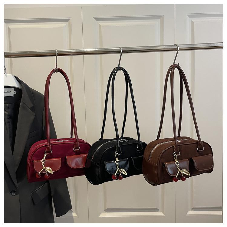 Retro Faux Suede Shoulder Bag for Women 2026 New Commuter Crossbody Purse Fashionable Handheld Underarm Bag CLE