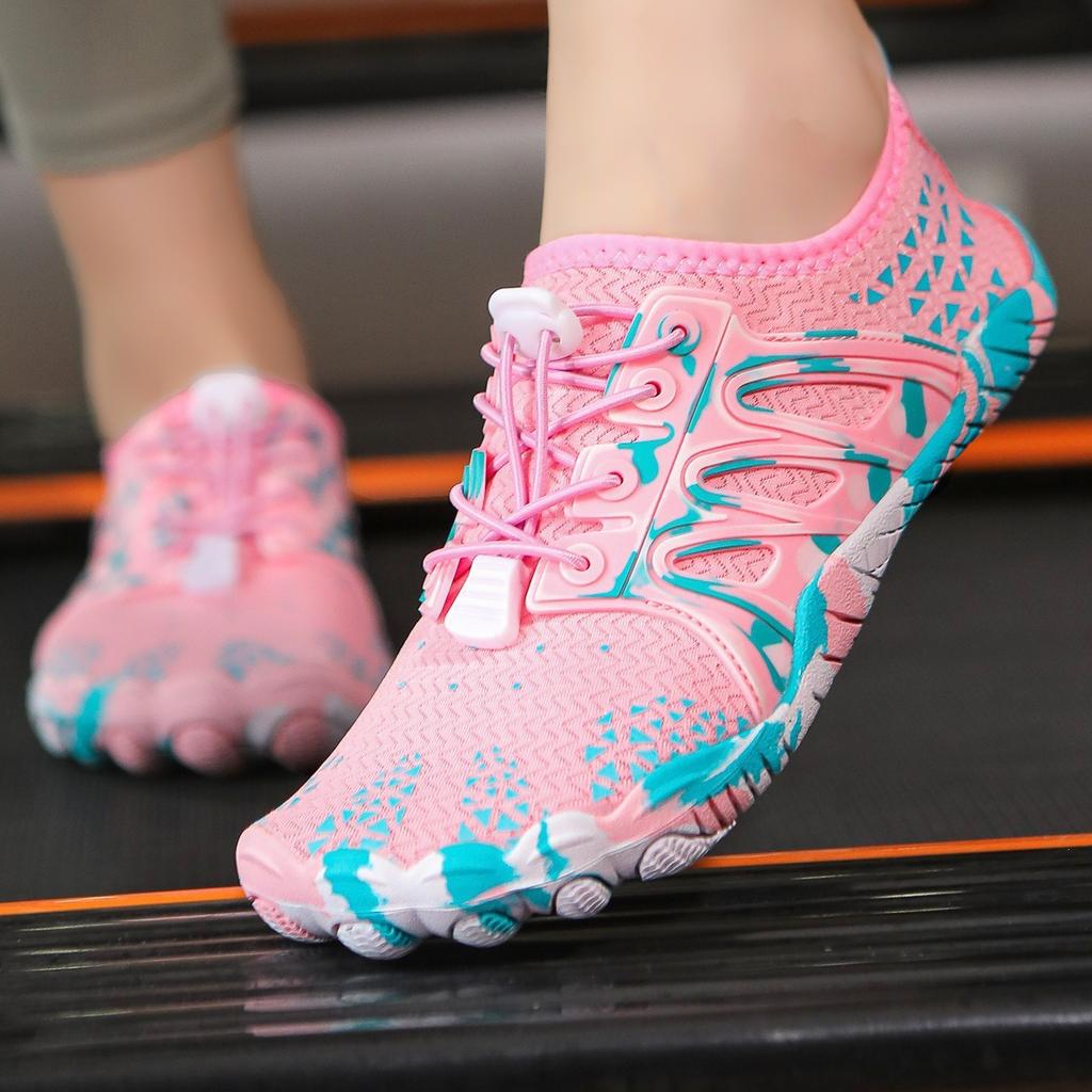 Summer new lightweight creek walking shoes men's outdoor hiking couple swimming shoes women's quick-drying five-finger wading shoes