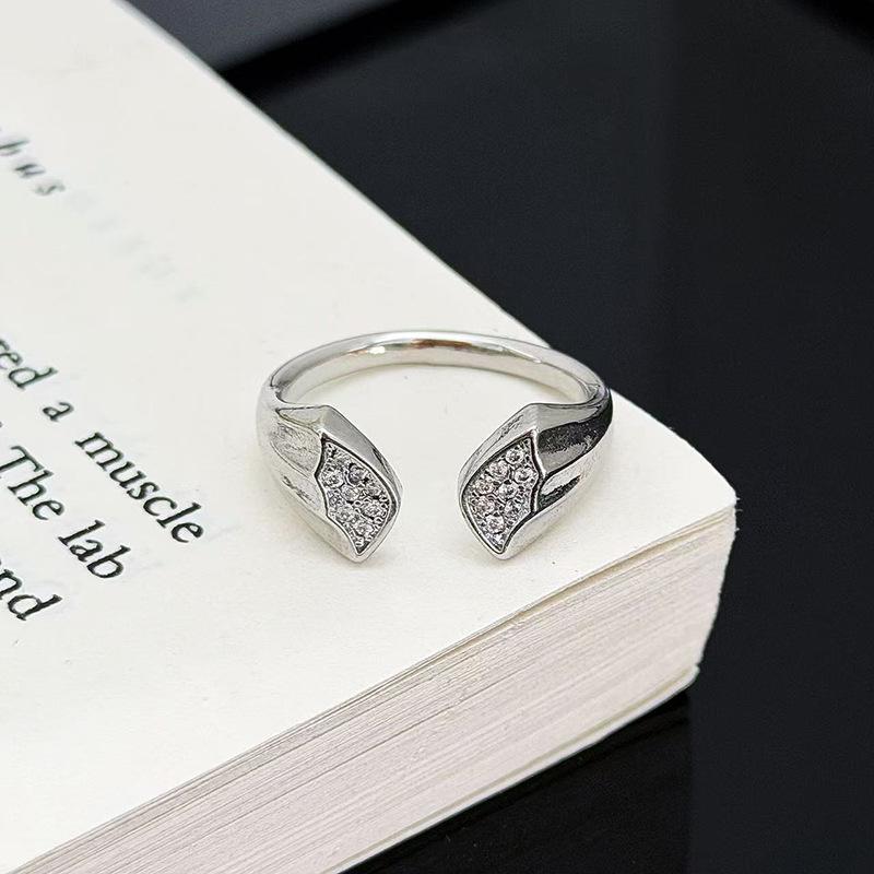 Schwarzer Emaille Tropföl Nischen Design Ring Damen Hochwertiger Offener Zeigefinger Ring Kalter Wind Französischer Ring