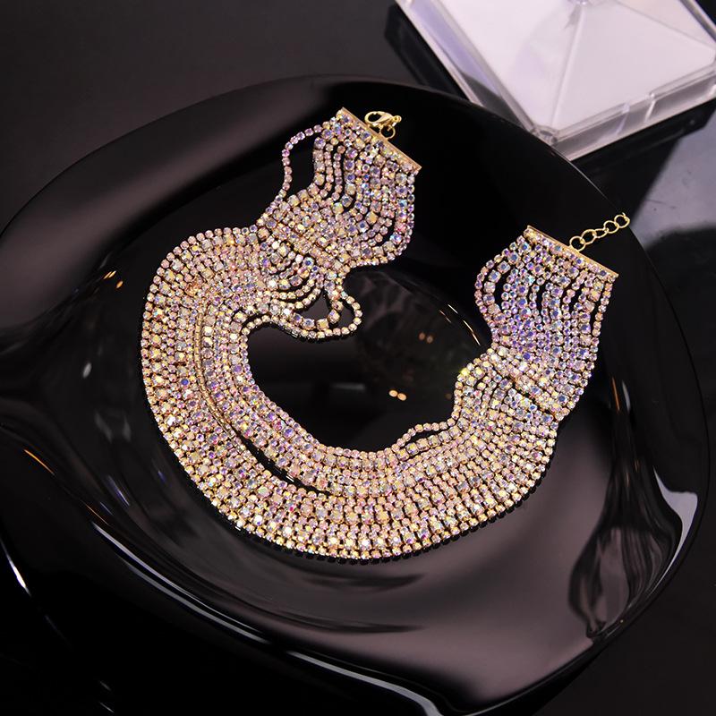 

Роскошные разноцветные колье-чокеры с кристаллами для женщин, многослойная цепочка золотого цвета со стразами, эффектные ювелирные изделия золотой