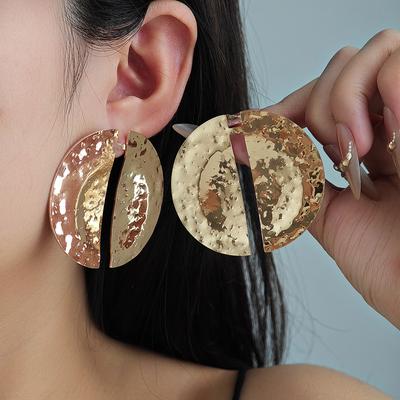 Metal Wind Large Disc Stud Earrings Exaggerated Personality Niche Earrings Atmospheric Sense Advanced Light Luxury Geometric Earrings