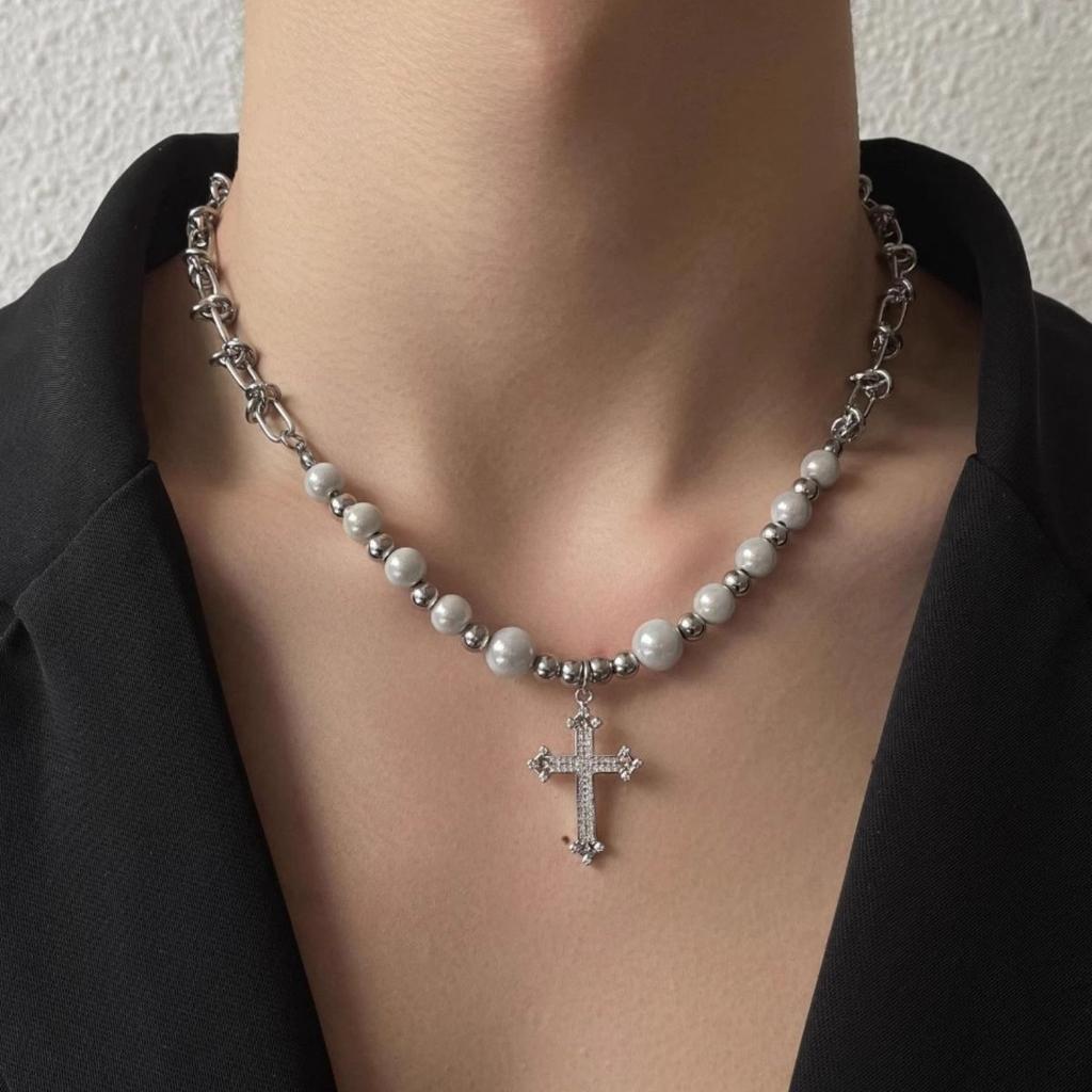 Light Luxury Reflective Pearl Cross Necklace Male Trendy Hip-hop Niche Design High-end Accessories Collarbone Chain Female Couple
