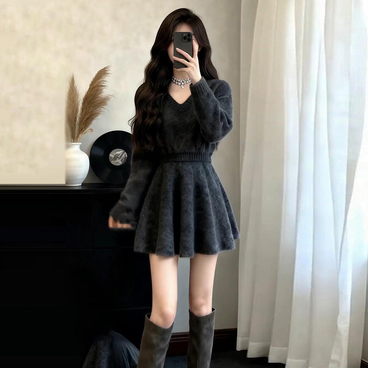 Petite-Friendly French Grey Knit Sweater Dress - Autumn/Winter 2025 Waist-Cinched A-Line M темно серый