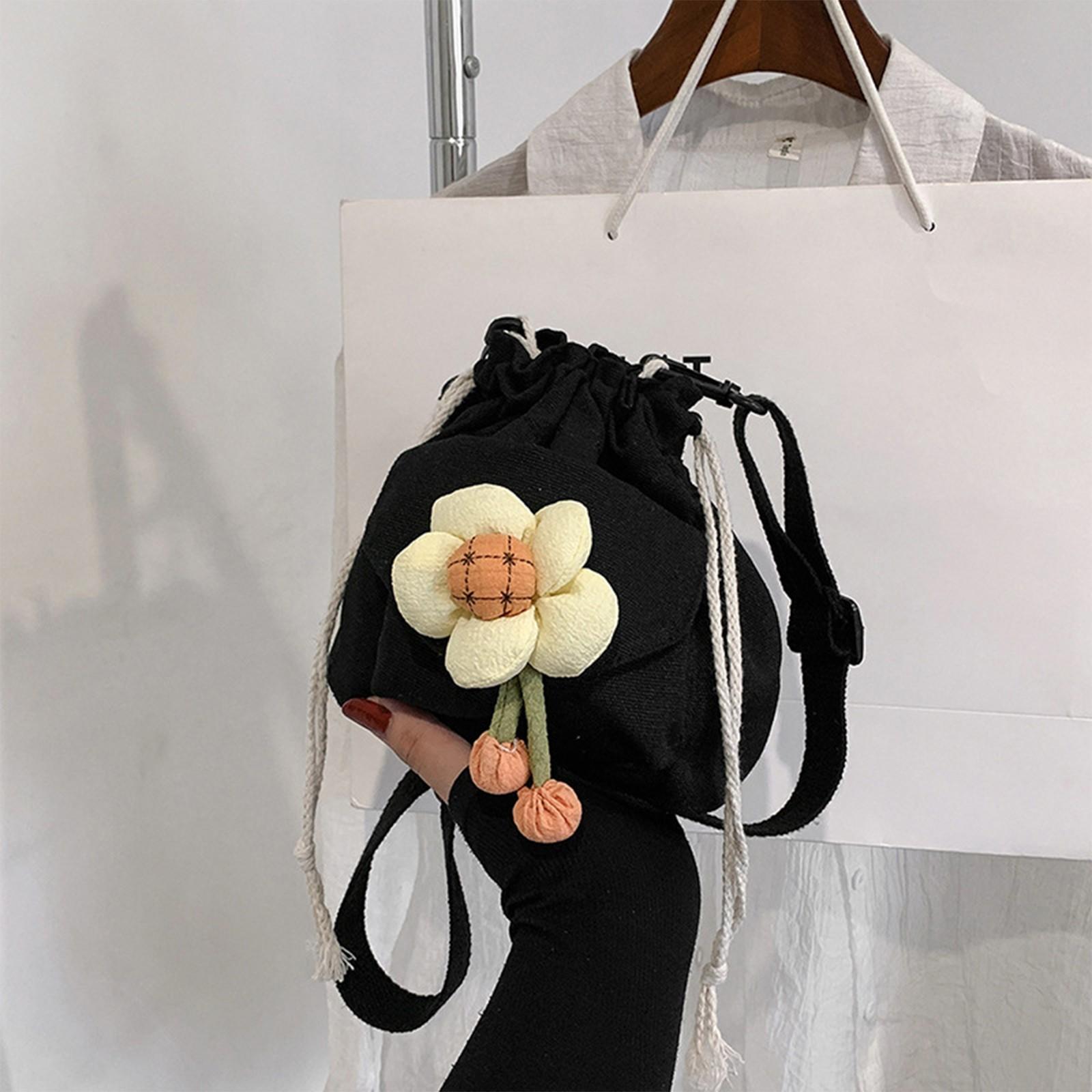 

Женская сумка через плечо с завязками на шнурке и принтом подсолнуха One Size чёрный