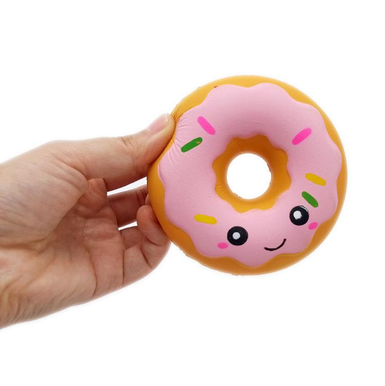 Kawaii Donut Squishy Knet-Fidget-Spielzeug 10 cm Weiches Stressabbau-Sensorik-Spielzeug Niedliches Entspannungs-Anti-Stress-Fidget-Spielzeug