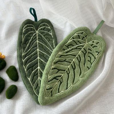 Leaf Shape Hand Towel Double-Sided Hanging Towel Lint-free Absorbent Leaf Towel with Hanging Loop for Kitchen Bathroom Use
