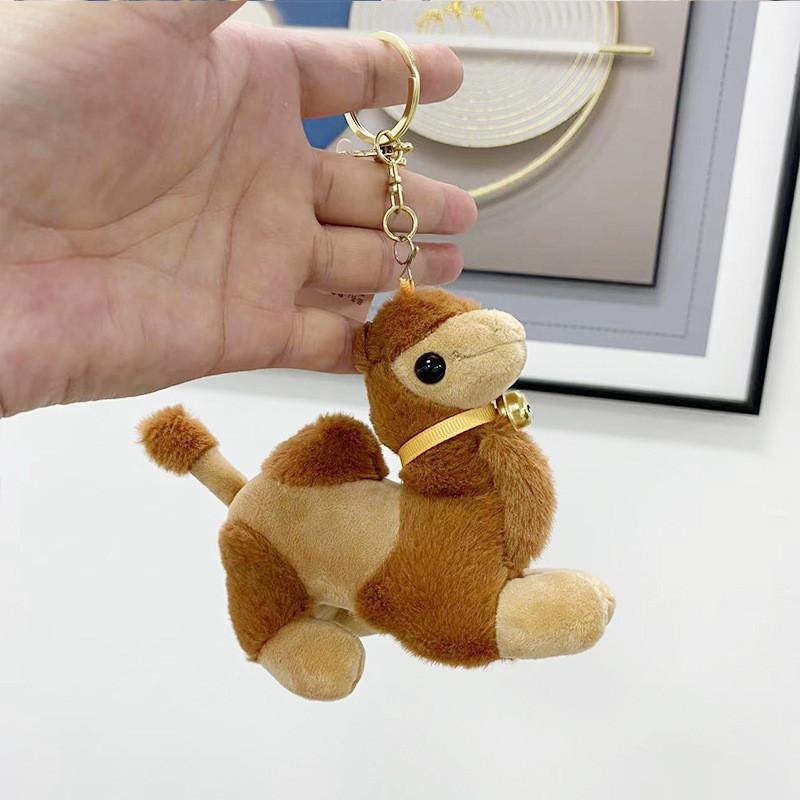 

Cute Dunhuang Desert Camel Plush Toy Adorable Souvenir Childrens Bag Charm темно-коричневого кольору