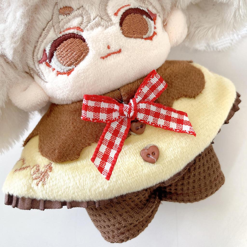 Pudding costume (poncho, headpiece, and pants set) for 10cm plush dolls. Perfect for idolfan activities, mascots, and K-pop dolls. [Used]