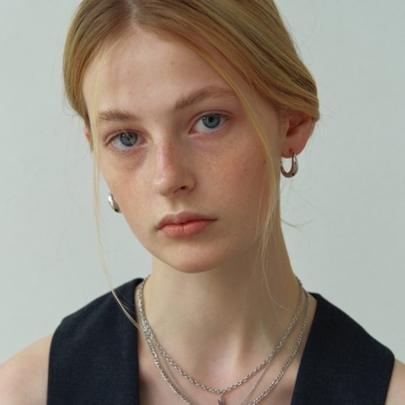 LOVE ME MONSTER [Surgical_2 SET] Flat & Tiny Cross Necklace