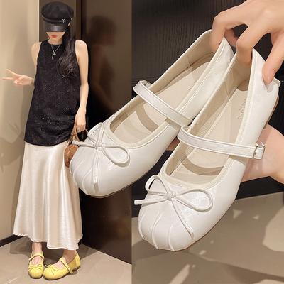 Calzado para mujer – Zapatillas