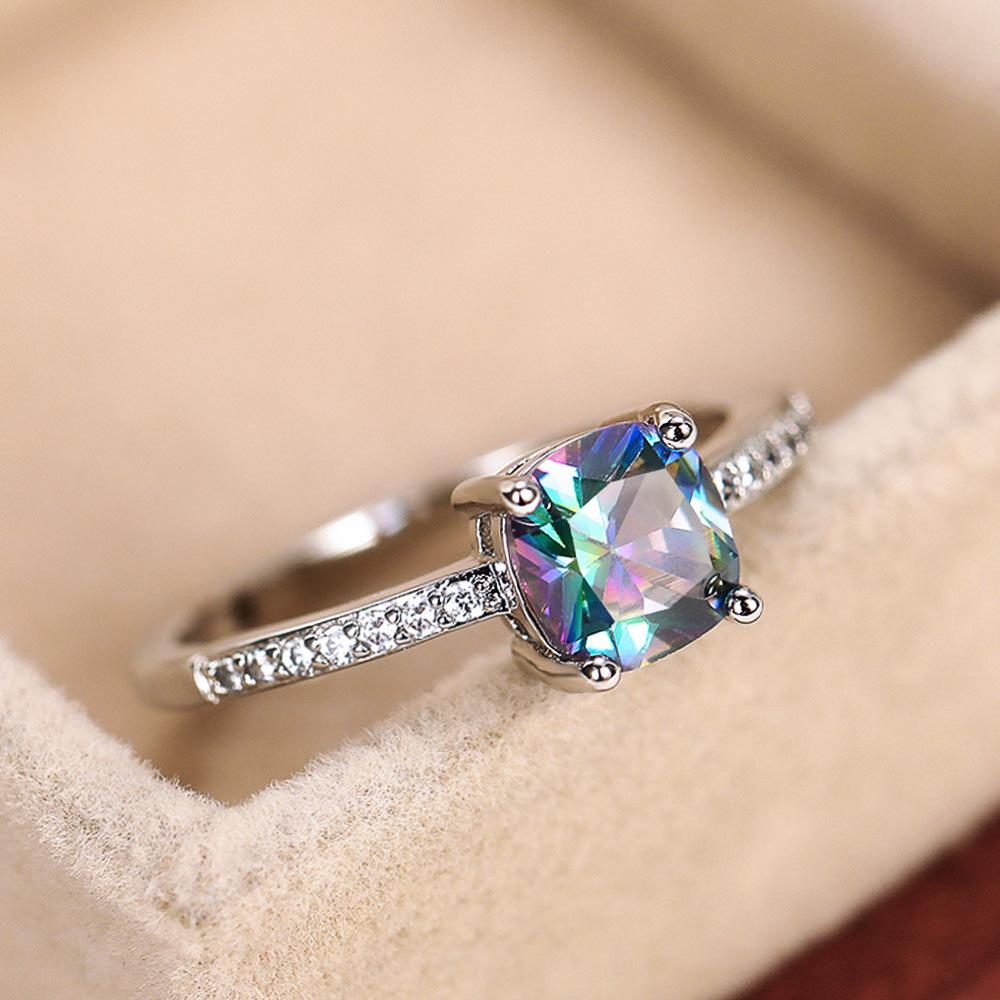 Blue Cube Zircon Ring Fashionable and Elegant High End Women's Bridal Wedding Luxury Personalized Jewelry Accessories