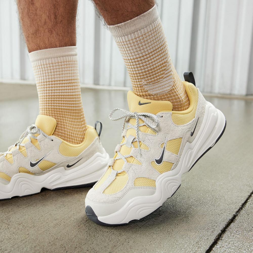 

Nike Tech Гера FJ9532-700