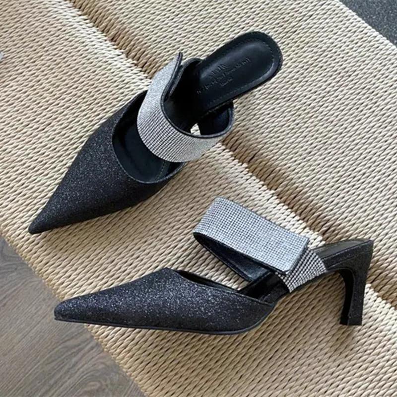 Fashion Fashion Bling Wide Strap Buckle Design Slippers Women Summer Sexy Pointed Toe Thin High Heel Slide Sandals Elegant Mules Heels