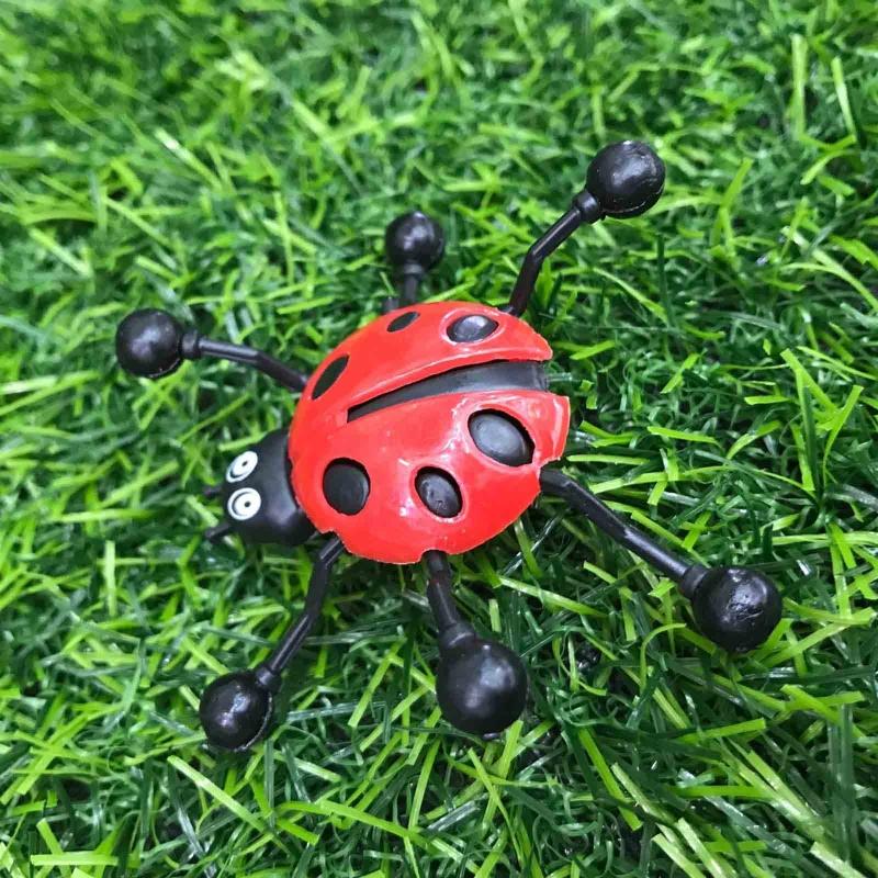 Wall Climbers Insects Rolling Glass Insects Sticky Wall Climbing Capsules Children's Gifts New Strange Toys
