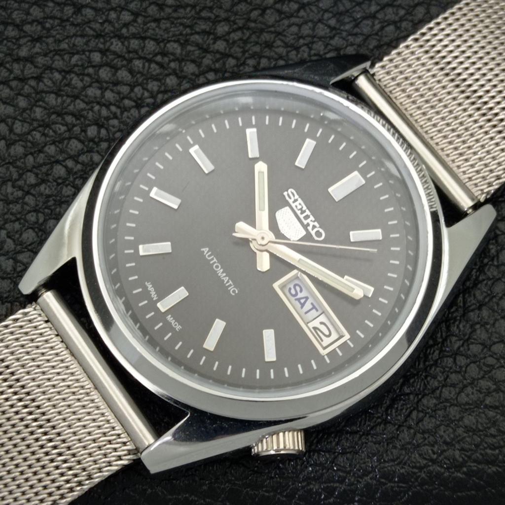 VINTAGE SEIKO 5 AUTOMATIC REFURBISHED JAPAN MENS BLACK DIAL WATCH A440533-9 Sk-a440533-1