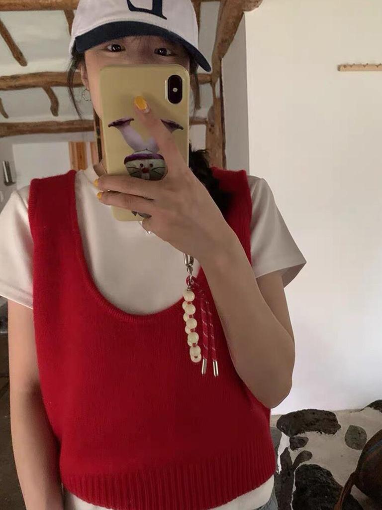2026 Spring/Summer Women's 100% Wool Sleeveless U-Neck Knit Vest in Solid Color, Light Luxury Style