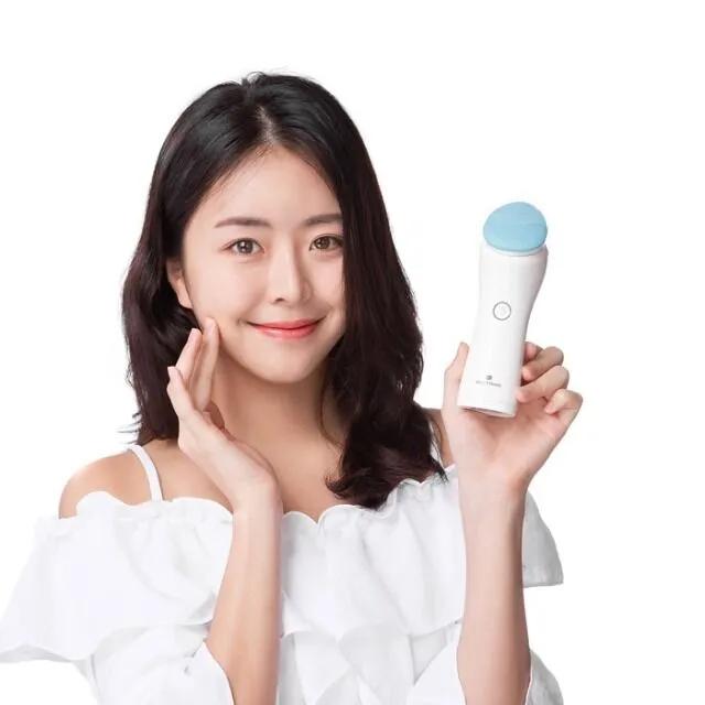 

Красота в нас очищающее средство двойного действия с вибрацией Dual Action Vibrating Cleanser