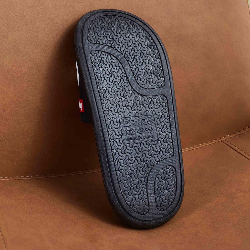 Nové sportovní a volnočasové pantofle pánské letní párové nošení silná podrážka protiskluzové a odolné proti opotřebení studentské módní cool pantofle