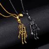 1 Pair Skeletons Holding Hands Necklaces Magnetic Skeleton Pendant Necklaces Set Vintage Skull Necklaces for Couple BFF Friendship Gothic Punk Lovers
