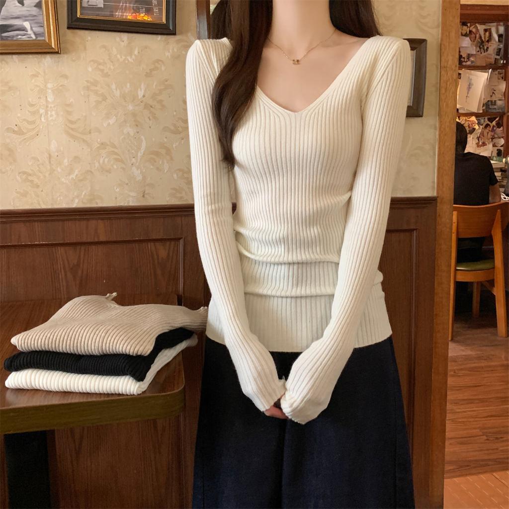 Gentle temperament v-neck texture sense thin long-sleeved knitted sweater women's autumn and winter bottoming sweater soft waxy pure desire top