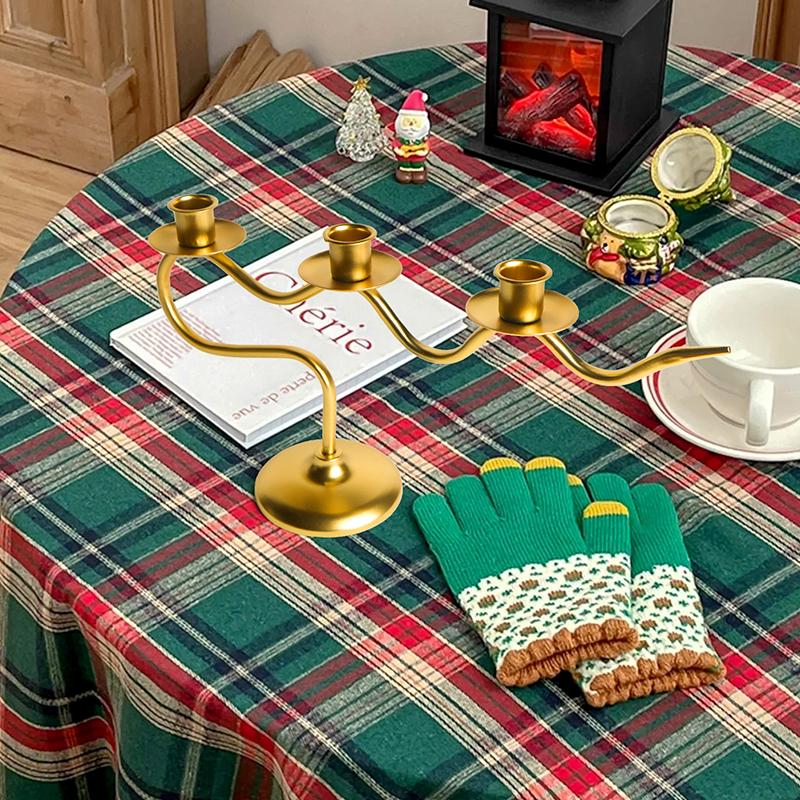 1 Peça Decoração de Jantar Jantar à Luz de Velas Arte em Ferro Festa Casamento Ondulado Estilo Europeu Base de Vela de Três Furos Candelabro