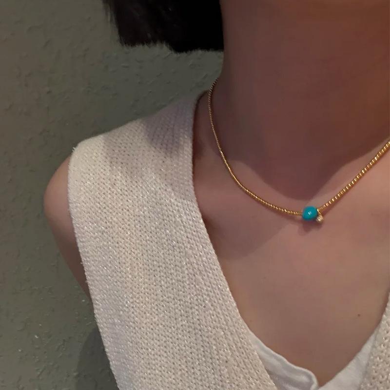 Classic ethnic style blue turquoise heart-shaped pendant round beads necklace light luxury banquet clavicle chain jewelry gift