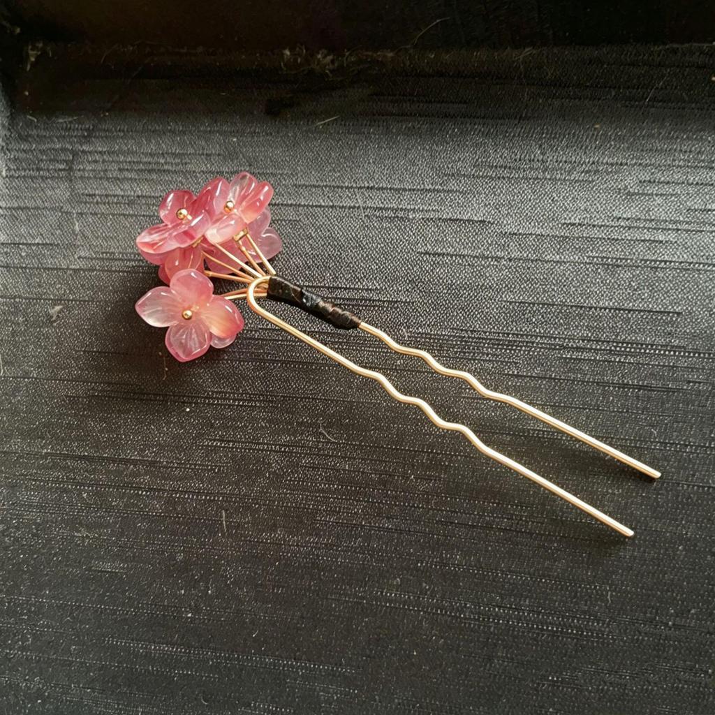 High-End Peach Pink U-Shaped Floral Hairpin for Women - New Chinese Style Updo Xiuhe Headdress