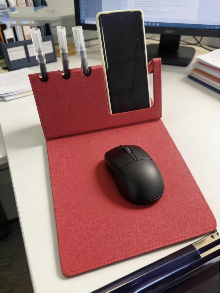 3-in-1 Mouse Pad: Desktop Pen Holder & Phone Stand