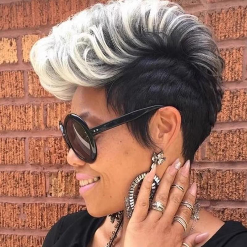 Fashion Short Wavy Wig Women White Black Gradient Fluffy Synthetic Hair Natural Look